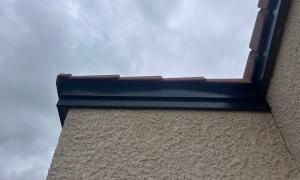 Habillage de planches de rive 